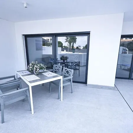 Blue Horizons, 올류스 데 아구아